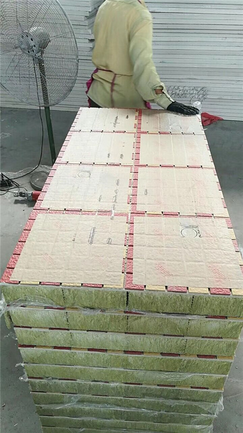 河南保温一体板